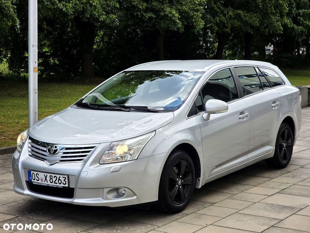 Toyota Avensis 1.8 Executive - 3