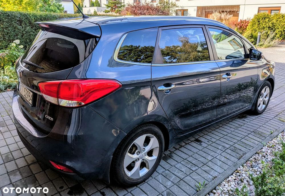 Kia Carens 2013 photo 4