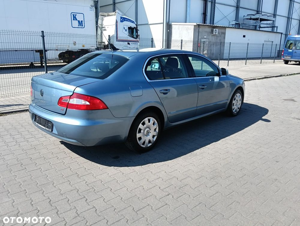 Skoda Superb 2.0 TDI Exclusive - 9