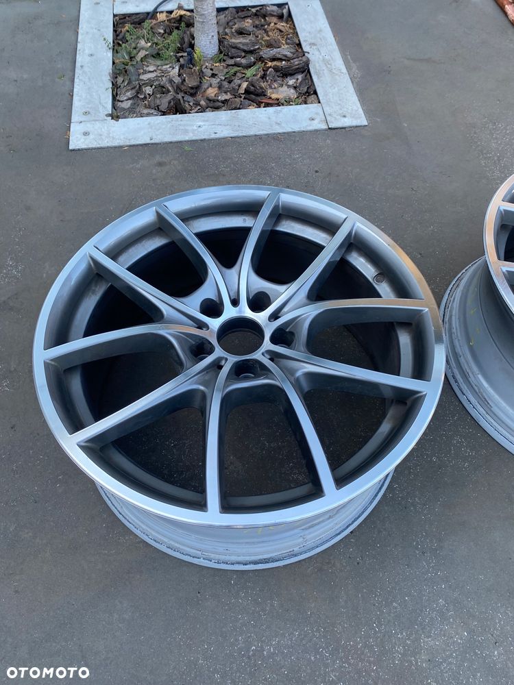 BMW F10 F10 LCI F11 F11 LCI F06 GC F06 GC LCI F12 F12 LCI F13 F13 LCI FELGA BMW 5 F10 F11 6 F12 F13 8,5x20 ET33 5x120 NUMER 6792598 STYLING 356  6792598  6853816  8,5x20 is33 et33  03267 - 4