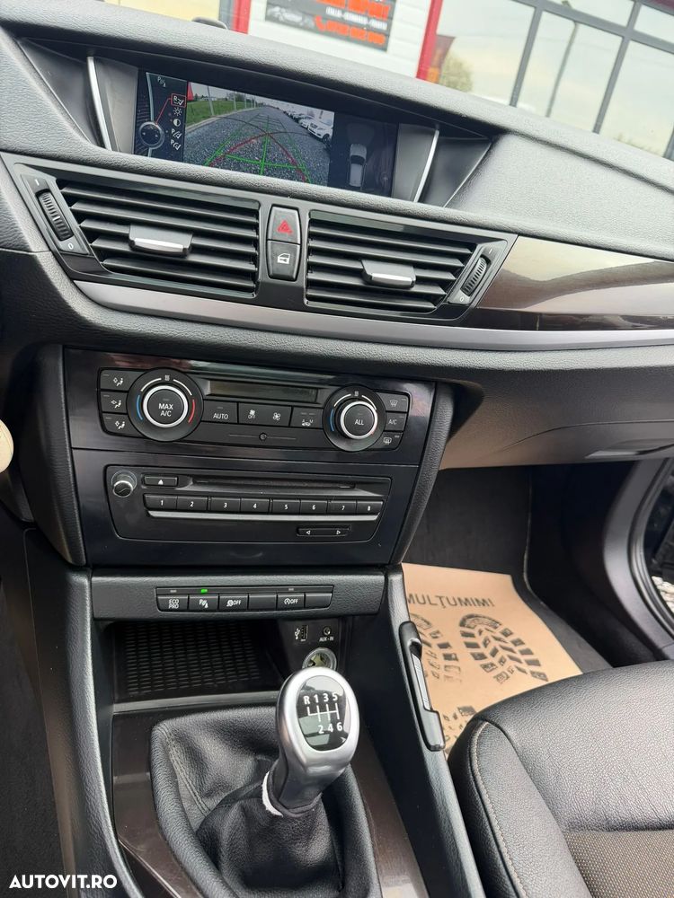 BMW X1 sDrive18d - 12