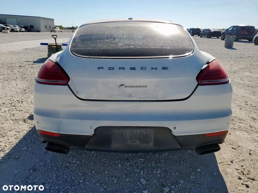 Porsche Panamera - 6