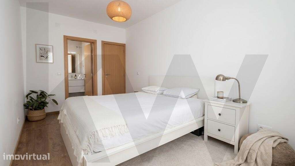 Apartamento T3 Remodelado | Estacionamento privativo | Centro da vila - Grande imagem: 4/26