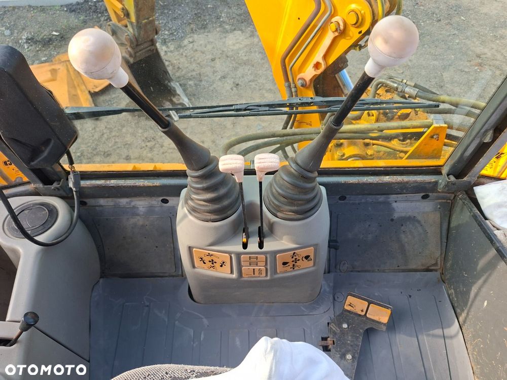JCB 2Cx 4X4 - 19