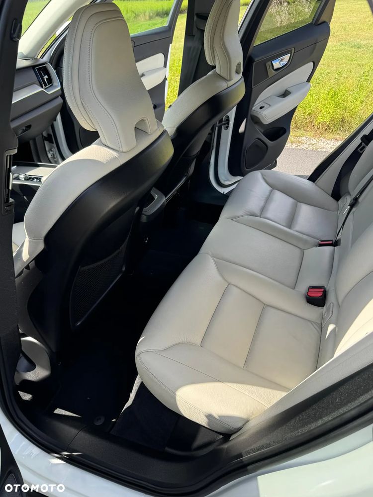 Volvo XC 60 - 16