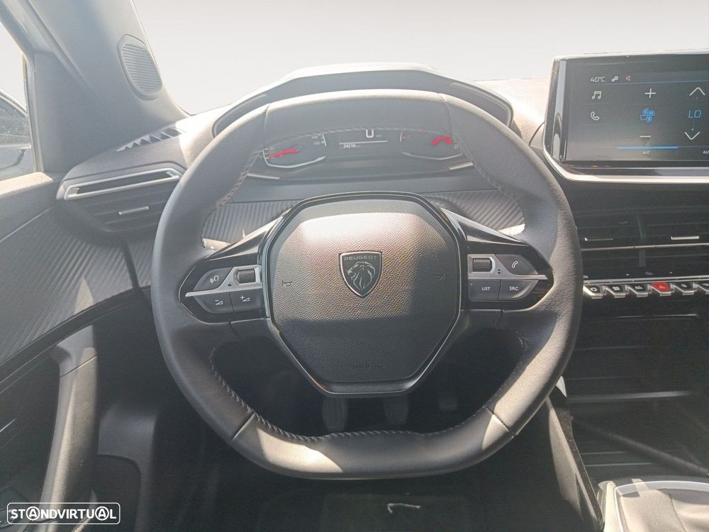 Peugeot 2008 1.2 PureTech Style - 12