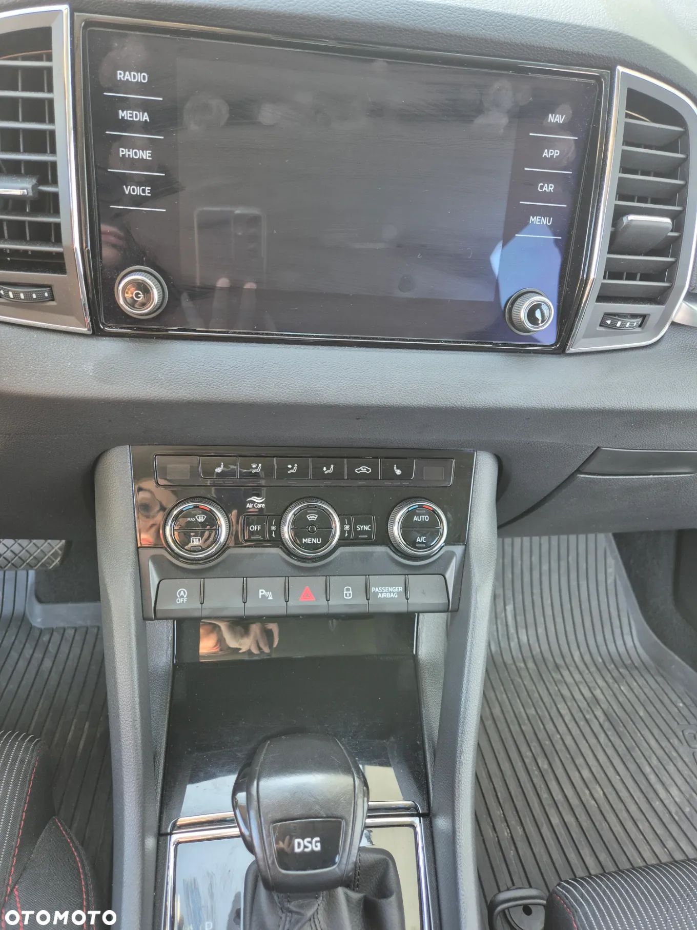 Skoda Karoq ver-1-5-tsi-act-4x2-ambition-dsg - 1