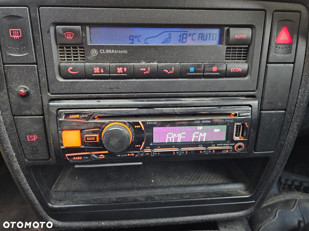 Volkswagen Passat 1.9 TDI Comfortline - 13