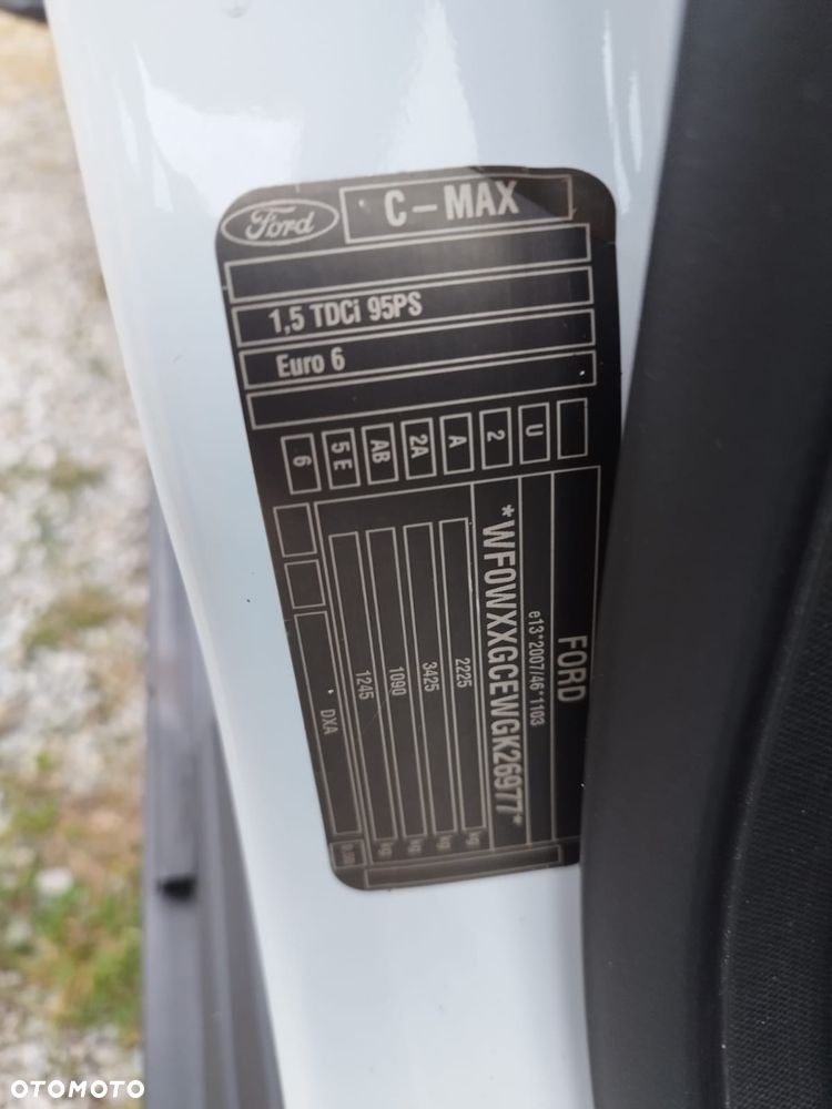 Ford Grand C-MAX - 27