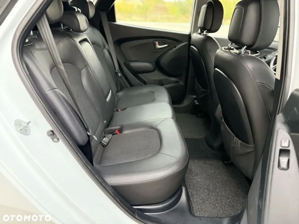 Hyundai ix35 2.0 2WD Style - 18