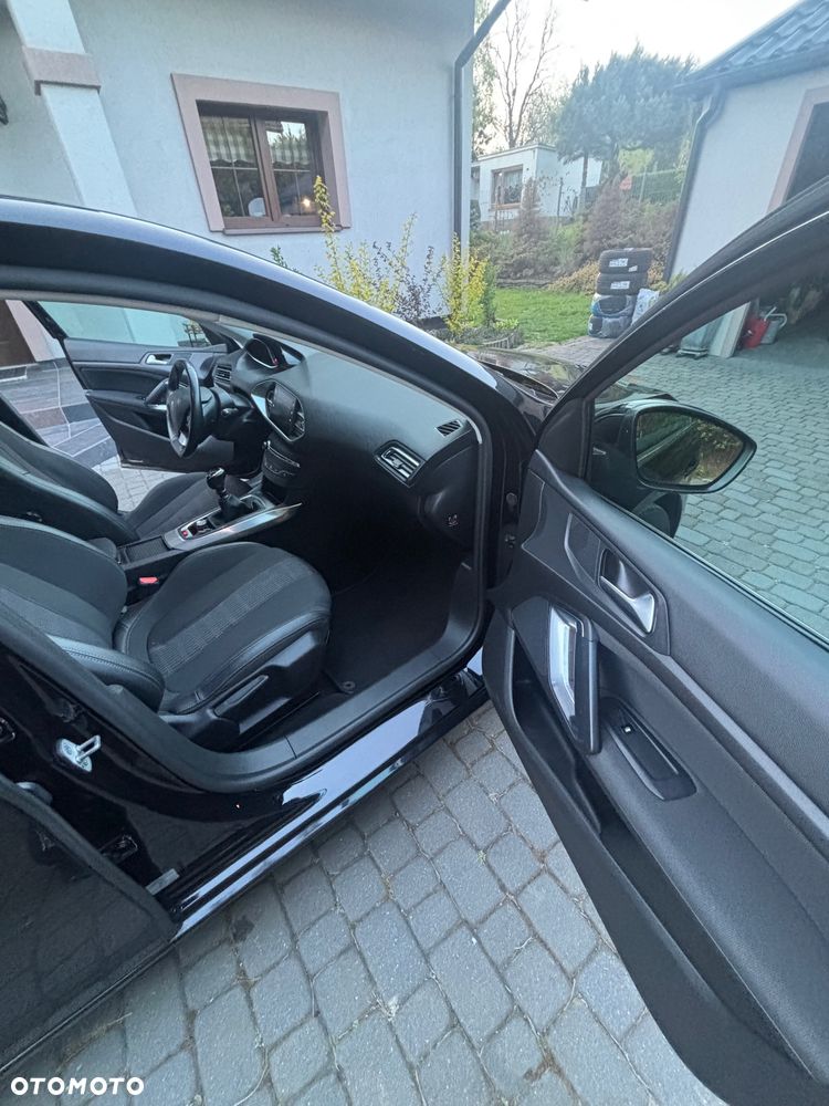 Peugeot 308 1.5 BlueHDi Allure Pack S&S - 6