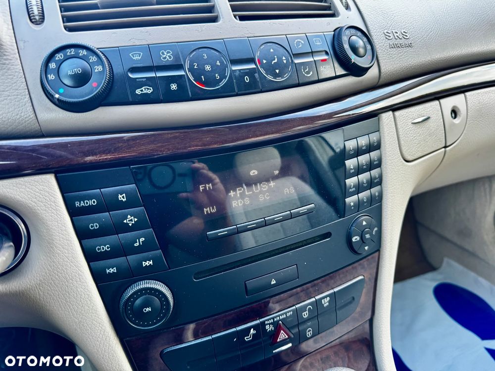 Mercedes-Benz Klasa E 200 CDI Automatik Classic - 21