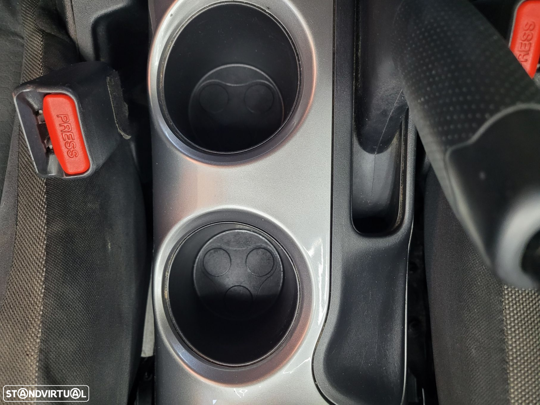 Nissan Juke 1.6 Eco Acenta Connect - 34