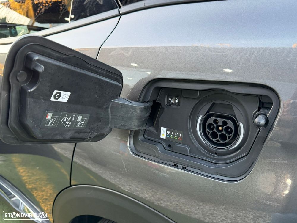 Peugeot 3008 1.6 Hybrid Allure e-EAT8 - 3