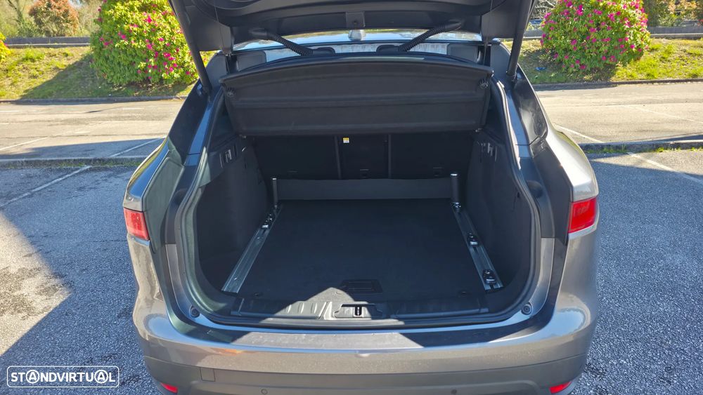 Jaguar F-Pace 2.0 i4D R-Sport AWD Aut. - 12