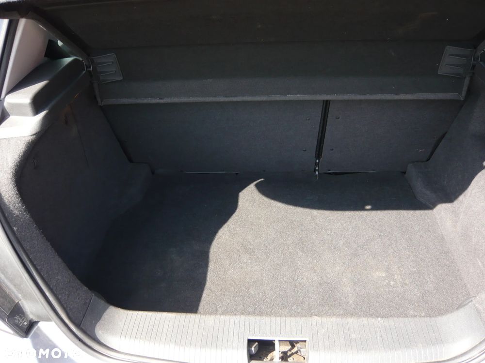 Opel Astra 1.6 Sport Easytronic - 18