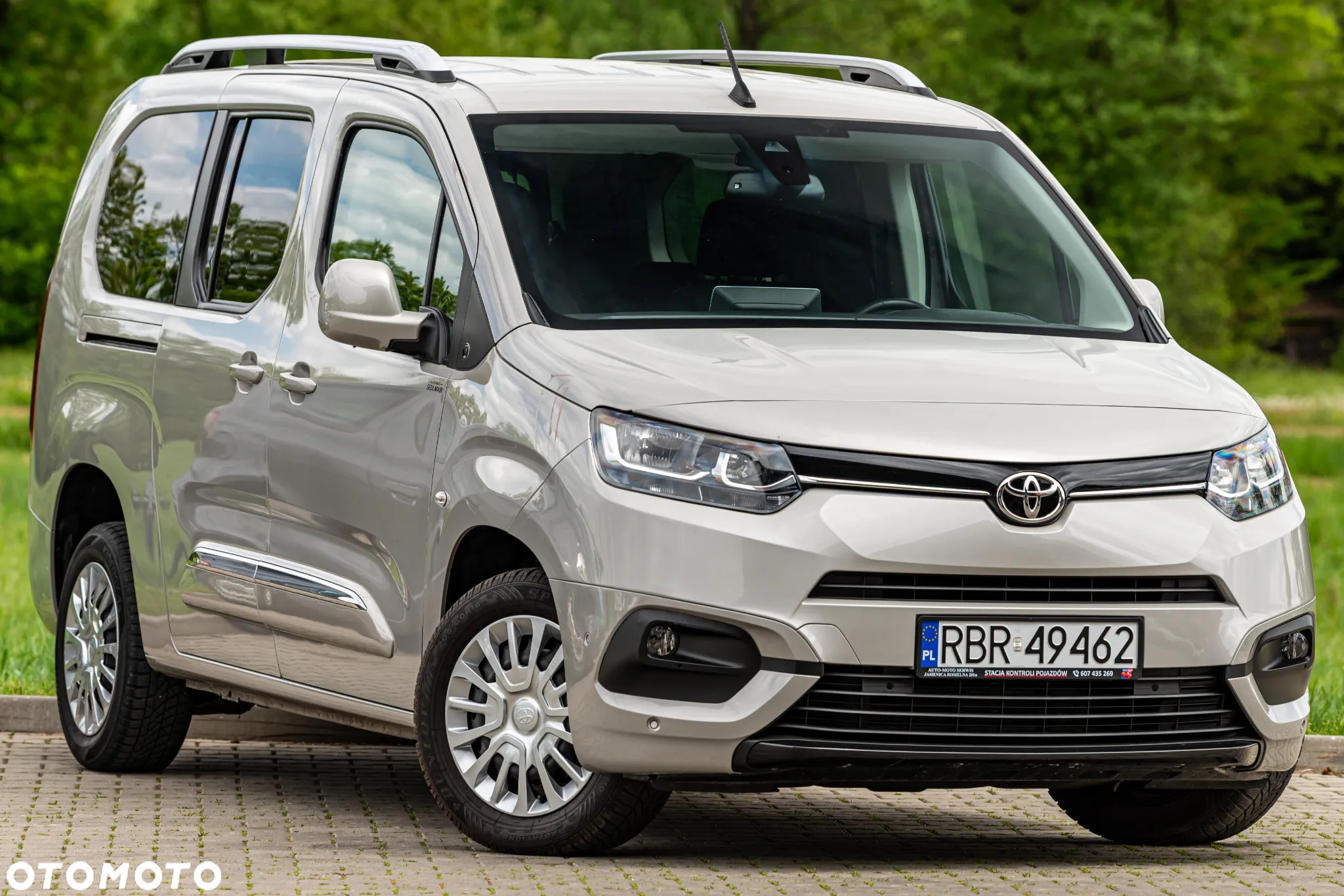 Toyota Proace City Verso 1.2 Turbo L2 Team Deutschland 7-Sitzer - 7