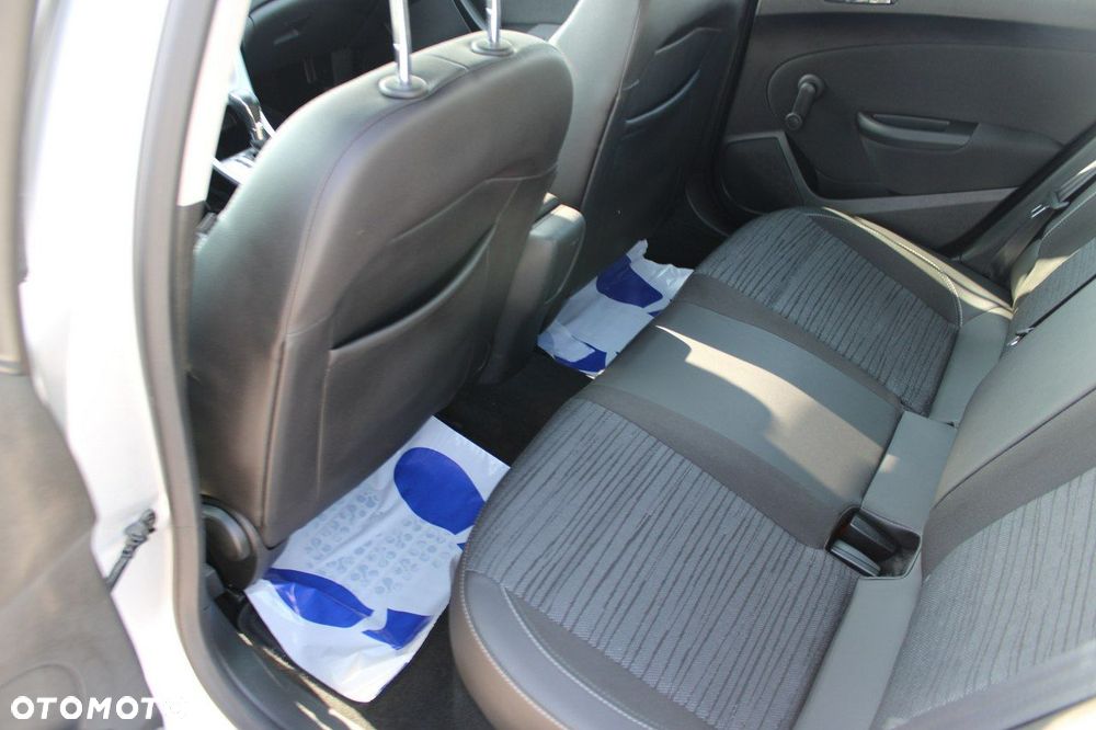 Opel Astra - 24