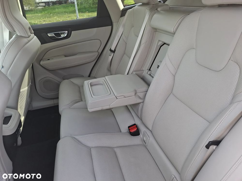 Volvo XC 60 - 27
