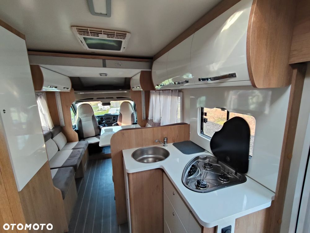 CI Horon 74XT Ford Transit - 29