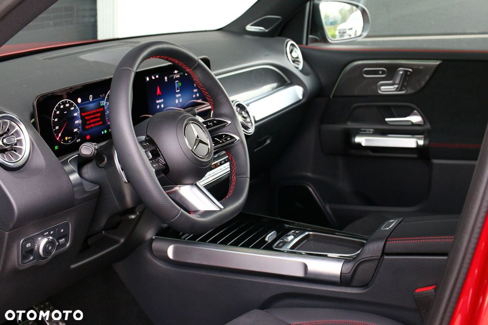 Mercedes-Benz GLB - 16