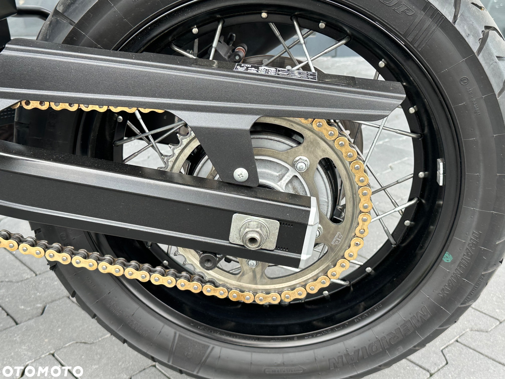 Suzuki V-STROM - 28