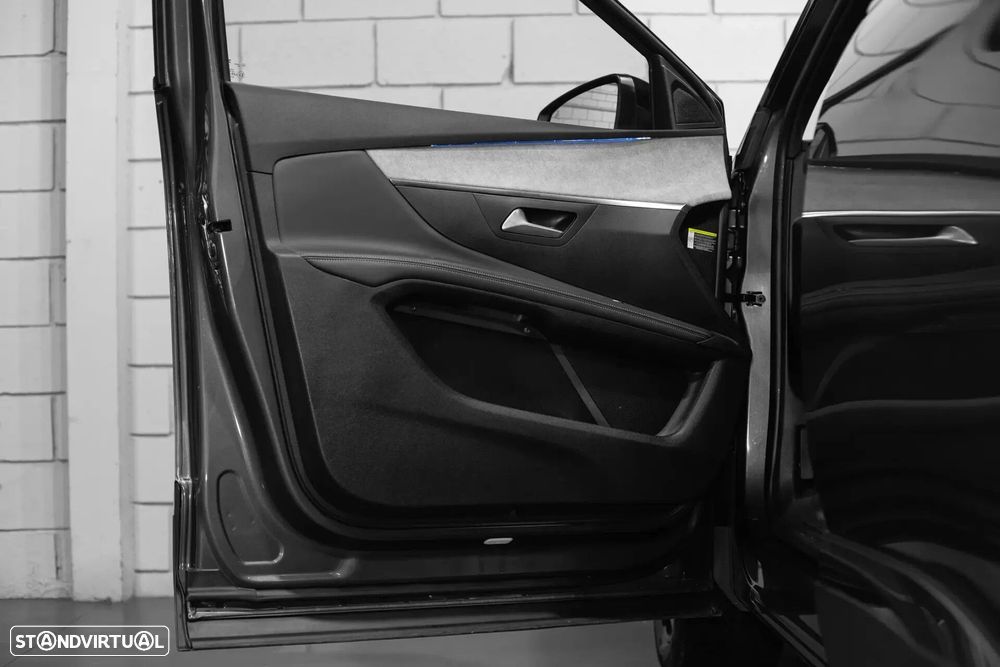 Peugeot 5008 1.2 PureTech GT EAT8 - 25