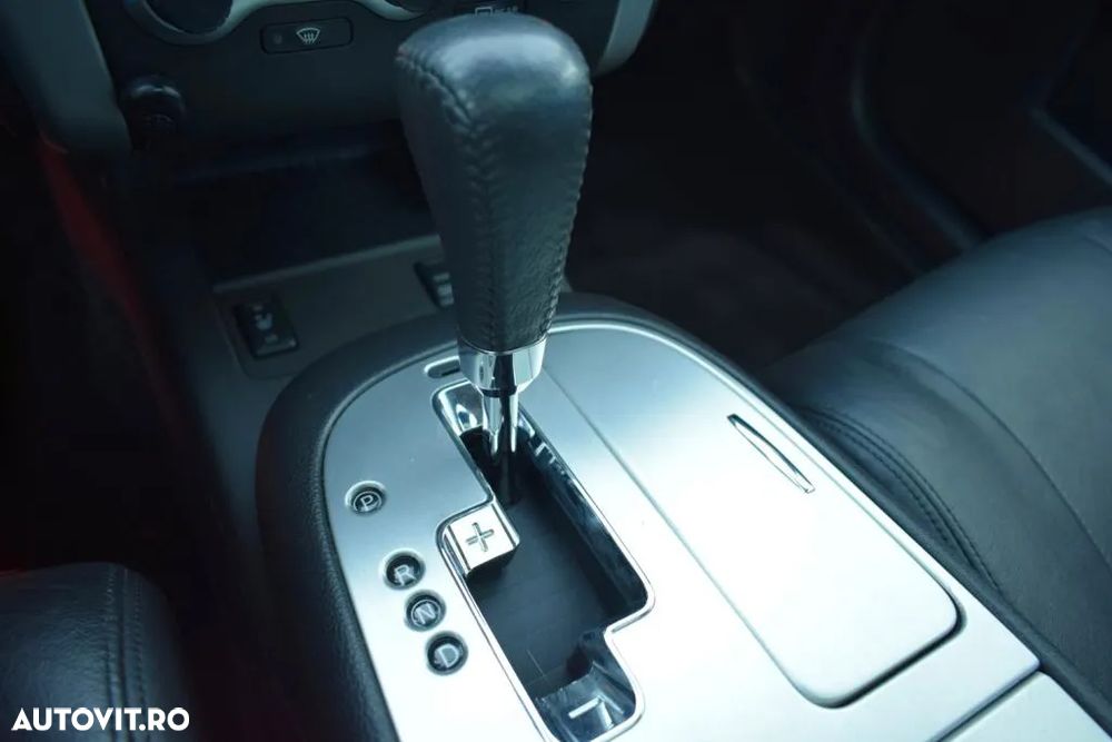 Nissan Murano 2.5 DCi DPF All Mode 4X4-i Ultimate A/T - 12