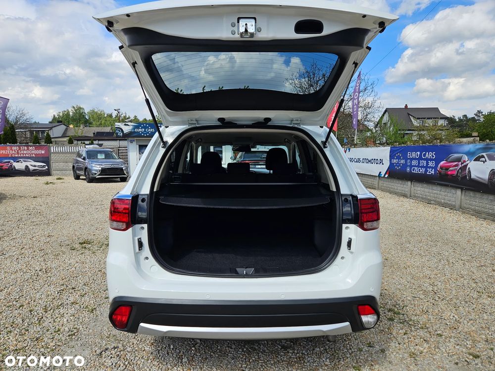 Mitsubishi Outlander 2.0 2WD Diamant - 18