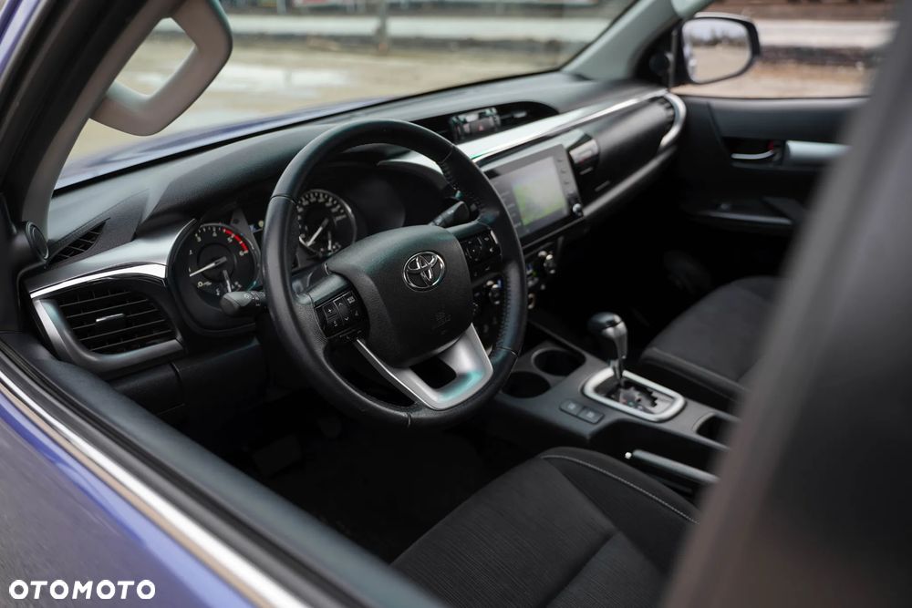 Toyota Hilux 2.8 D-4D Double Cab SR5 4x4 - 21