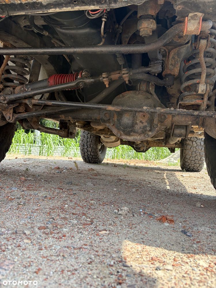 Jeep Cherokee - 8