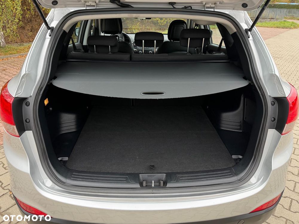 Hyundai ix35 blue 1.6 2WD Finale - 16