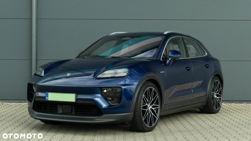 Porsche Macan - 1