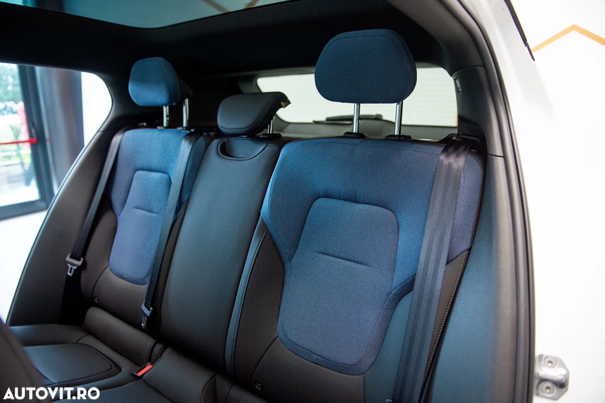 Volvo EX30 Twin Motor Performance AWD Ultra - 8