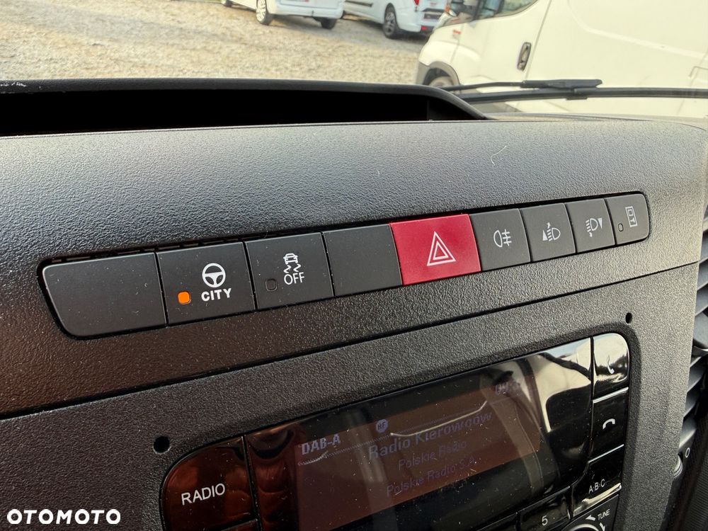 Iveco Daily 72-180/2023/Automat Hi-Matic/kontener 15 epalet/winda 1000kg/poduszki fabryczne/ - 26