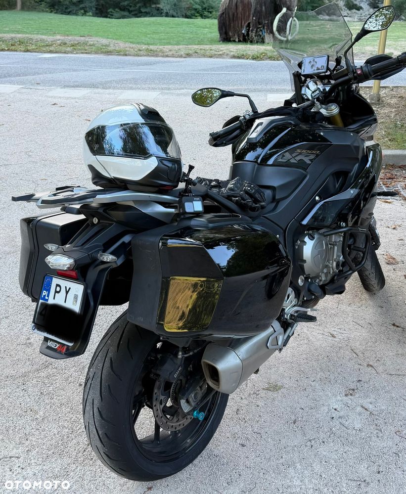 BMW XR - 3