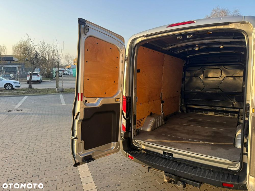 Ford Transit - 13
