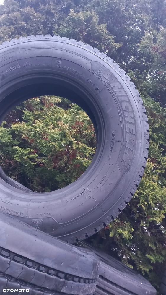 MICHELIN 285/70R 19,5 - 3