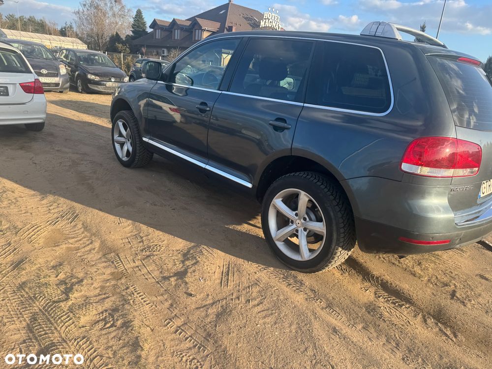 Volkswagen Touareg - 4