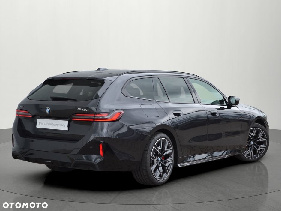 BMW Seria 5 540d xDrive mHEV M Sport - 4
