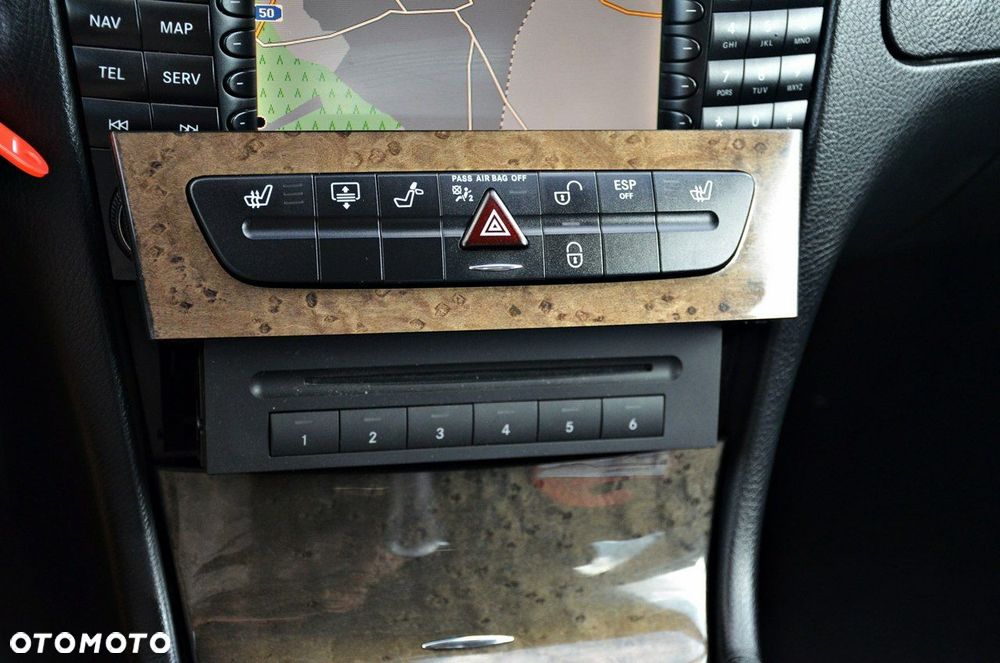 Mercedes-Benz Klasa E - 28