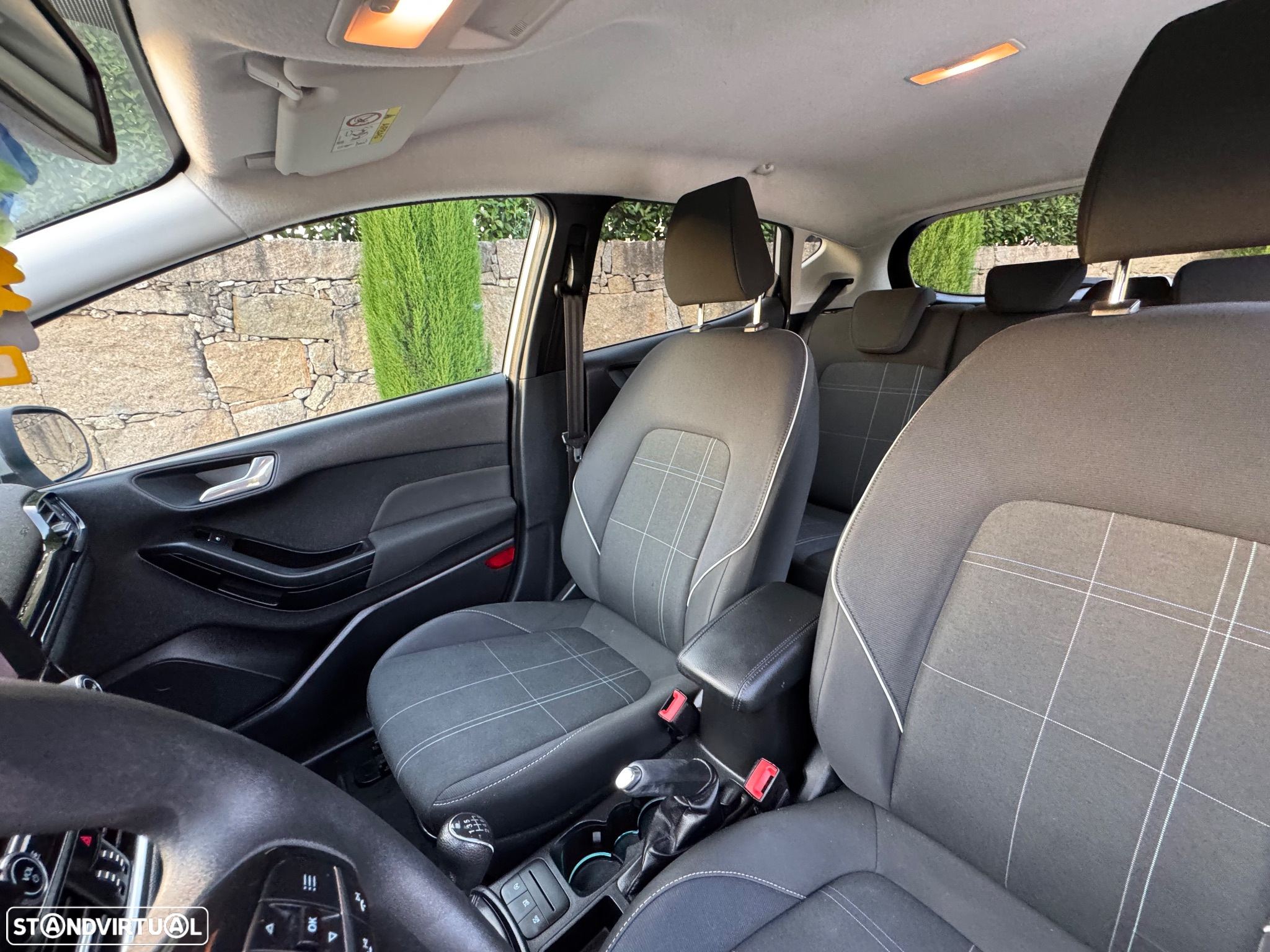 Ford Fiesta 1.5 TDCi Titanium - 9
