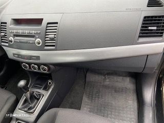 Mitsubishi Lancer 1.5 Invite - 5