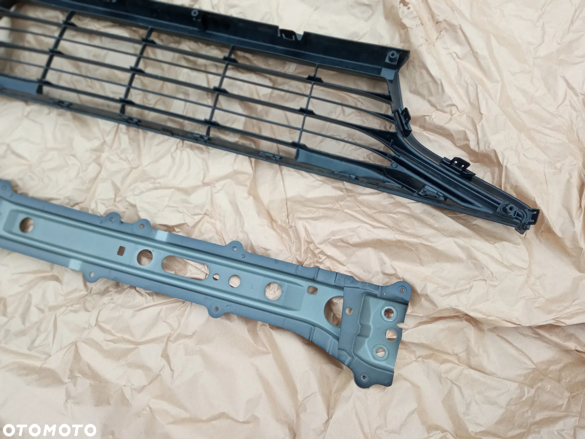 ATRAPA KRATKA ZDERZAKA YARIS IV 53112-K0010 DOLNA PODPORA - 6
