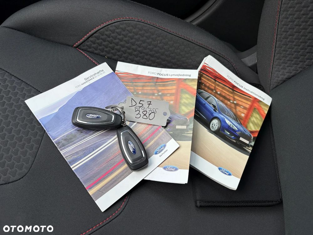 Ford Focus 1.5 EcoBoost STart-Stopp-System ST-LINE - 36