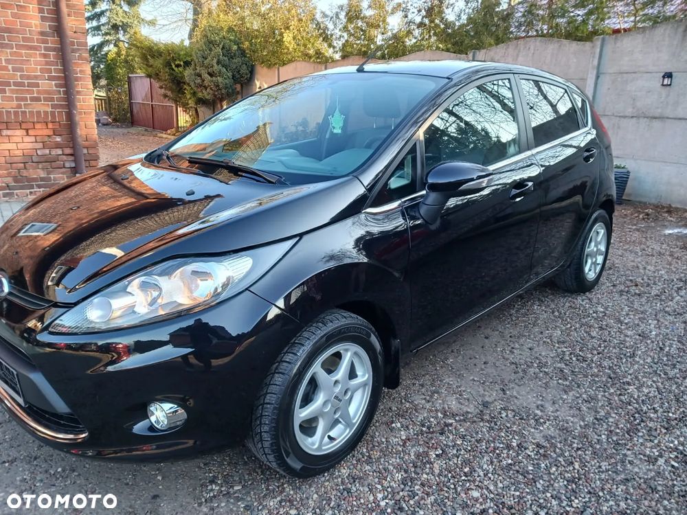 Ford Fiesta 1.6 TDCi DPF Gold X - 2