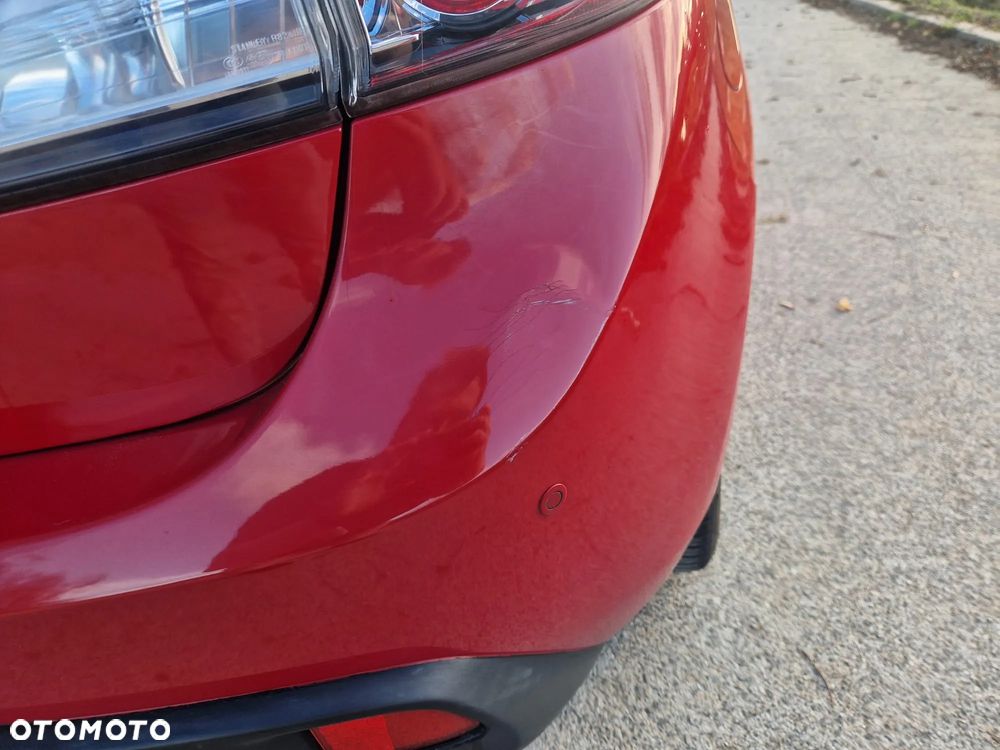 Mazda 3 2.0 Exclusive + - 12