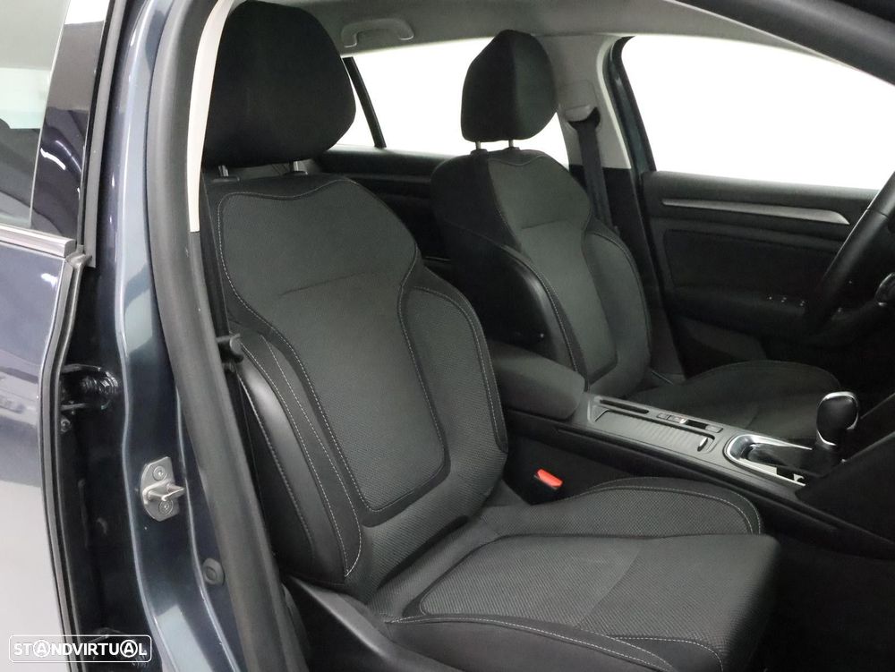 Renault Mégane Sport Tourer 1.6 E-Tech Plug-In Hybrid Equilibre - 24