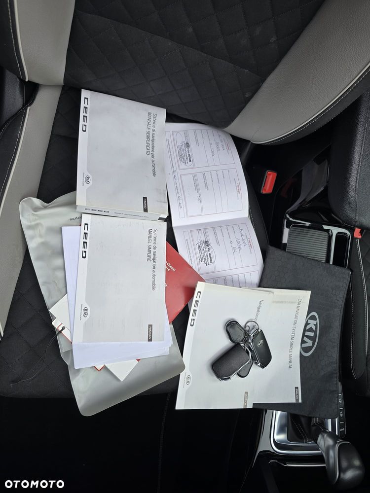 Kia ProCeed 1.6 CRDi DCT7 SCR GT LINE - 30