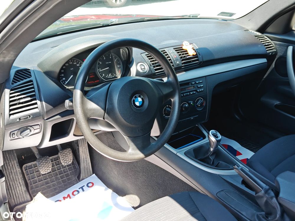 BMW Seria 1 - 18